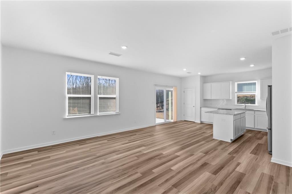 2942 Salinger Way Gainesville, GA 30507 - Photo 4 of 31