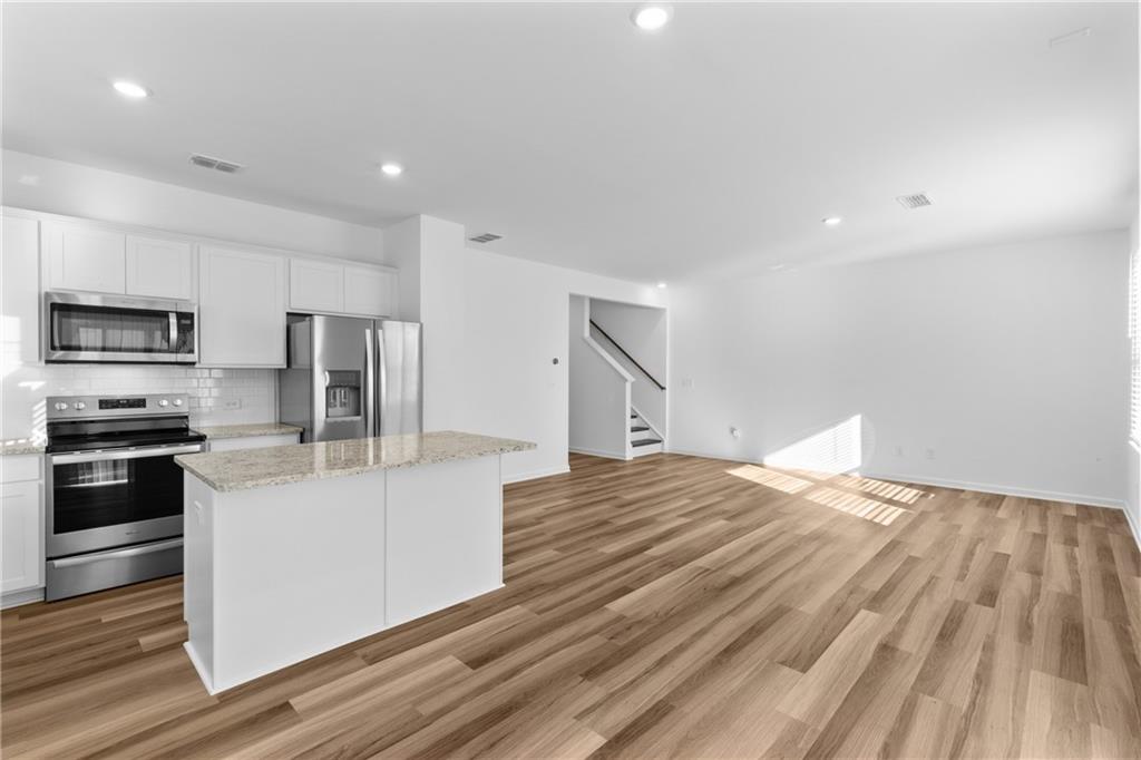 2942 Salinger Way Gainesville, GA 30507 - Photo 5 of 31