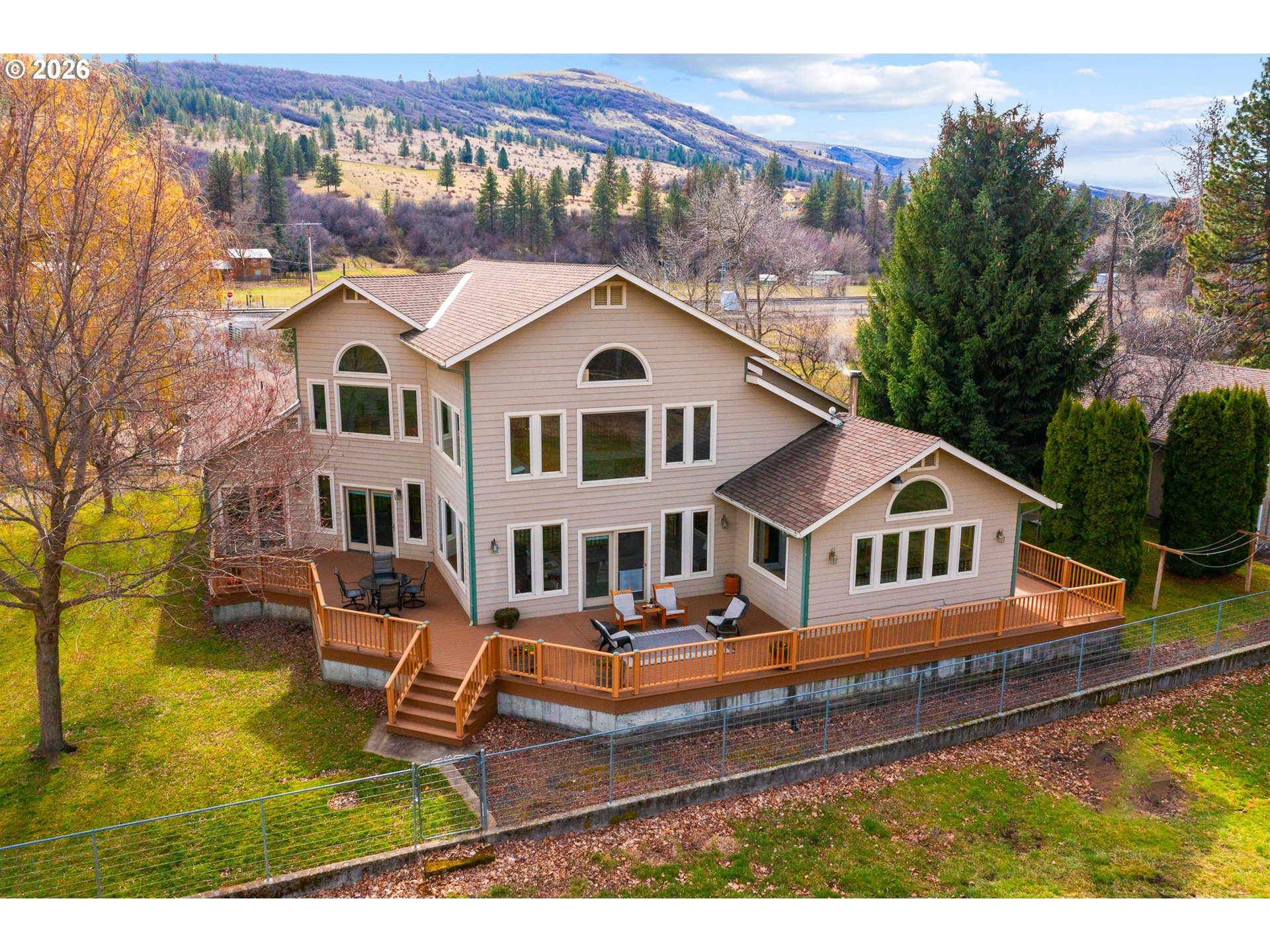 54693 Bingham Road Adams, OR 97810 - Photo 4 of 48 a aerial view of a house with a yard
