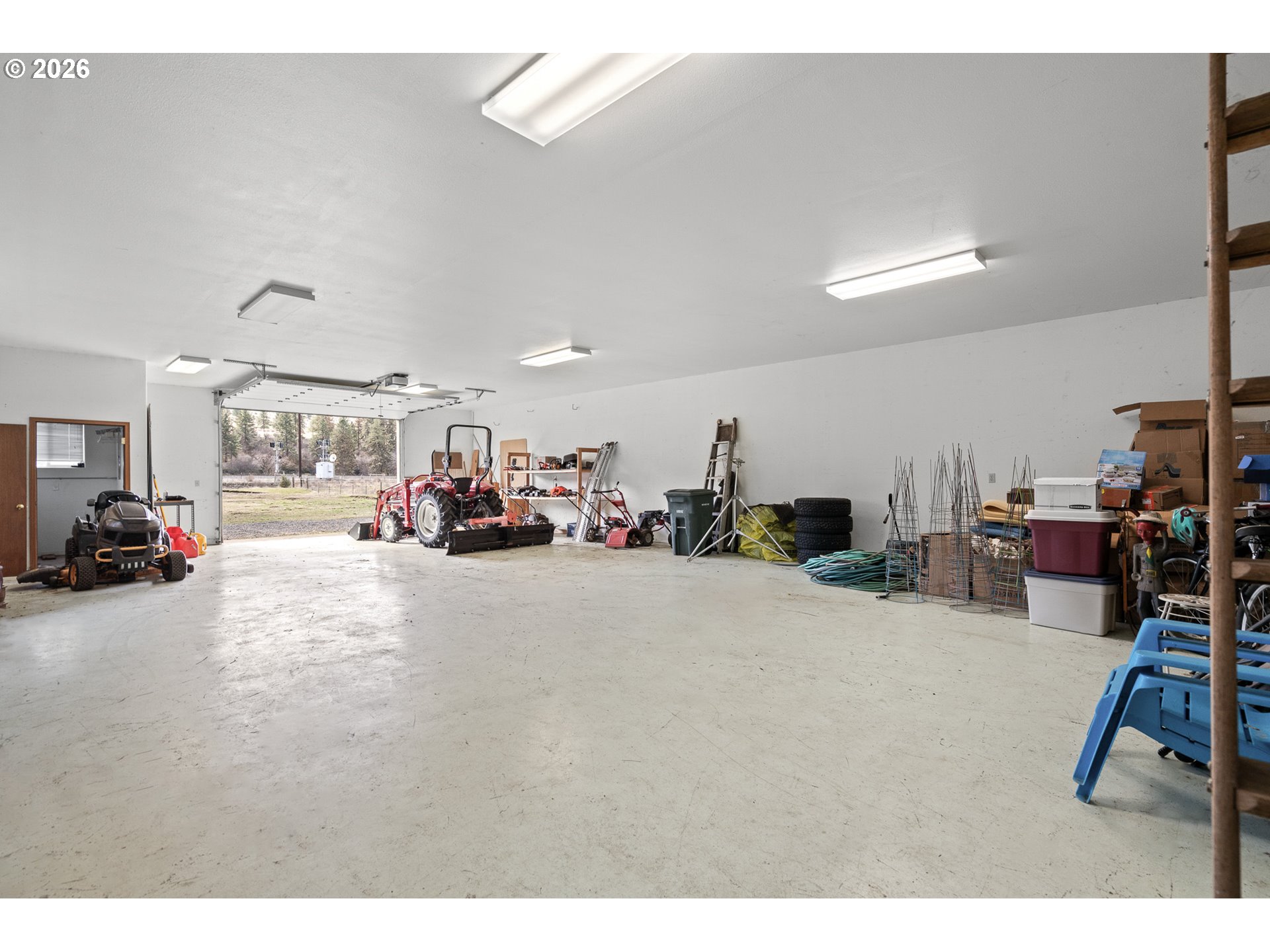 54693 Bingham Road Adams, OR 97810 - Photo 43 of 48 a view of a room with gym equipment