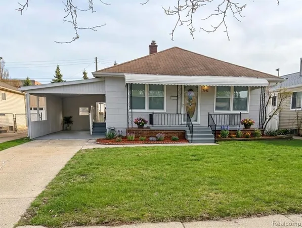 $176,900 | 7242 Gerald Avenue, Warren, MI 48092