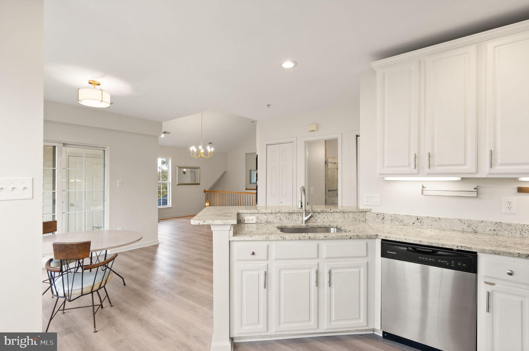 25240 Lake Shore Square, Unit 200 Chantilly, VA 20152 - Photo 15 of 49