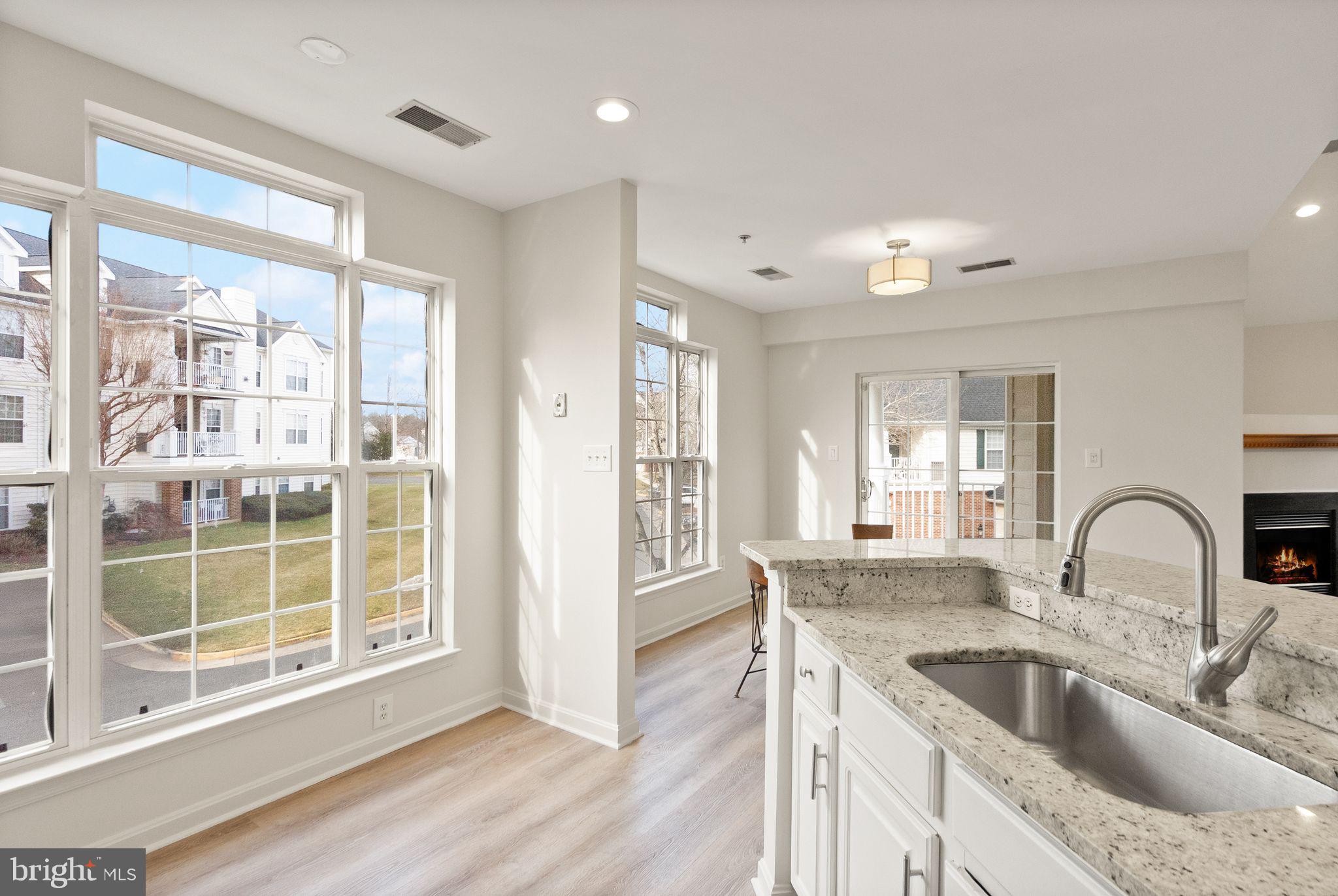 25240 Lake Shore Square, Unit 200 Chantilly, VA 20152 - Photo 17 of 49