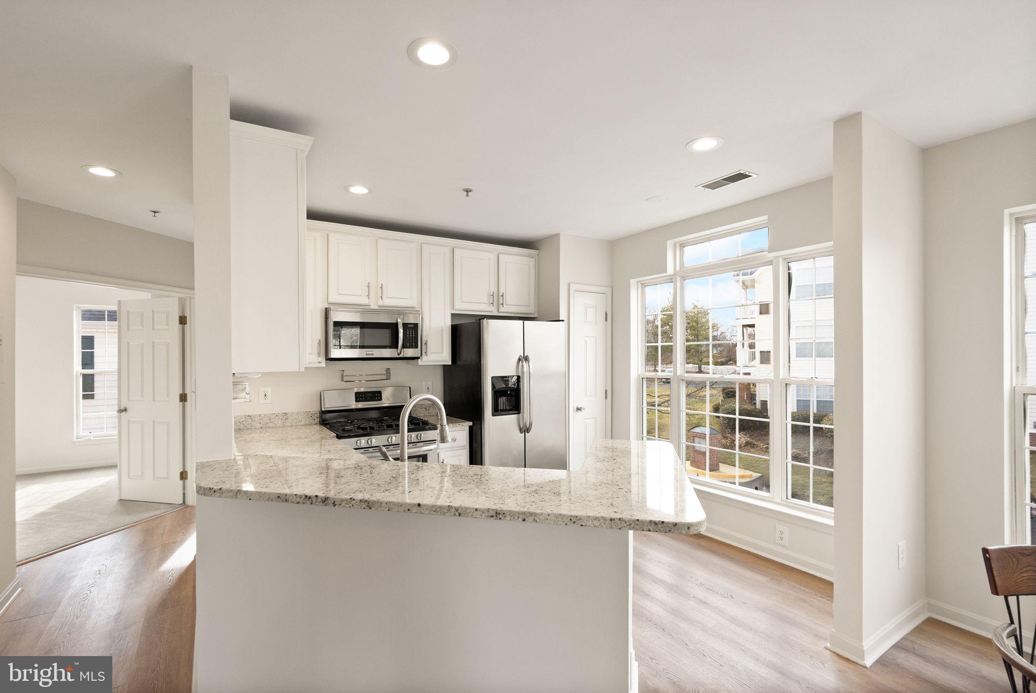 25240 Lake Shore Square, Unit 200 Chantilly, VA 20152 - Photo 18 of 49