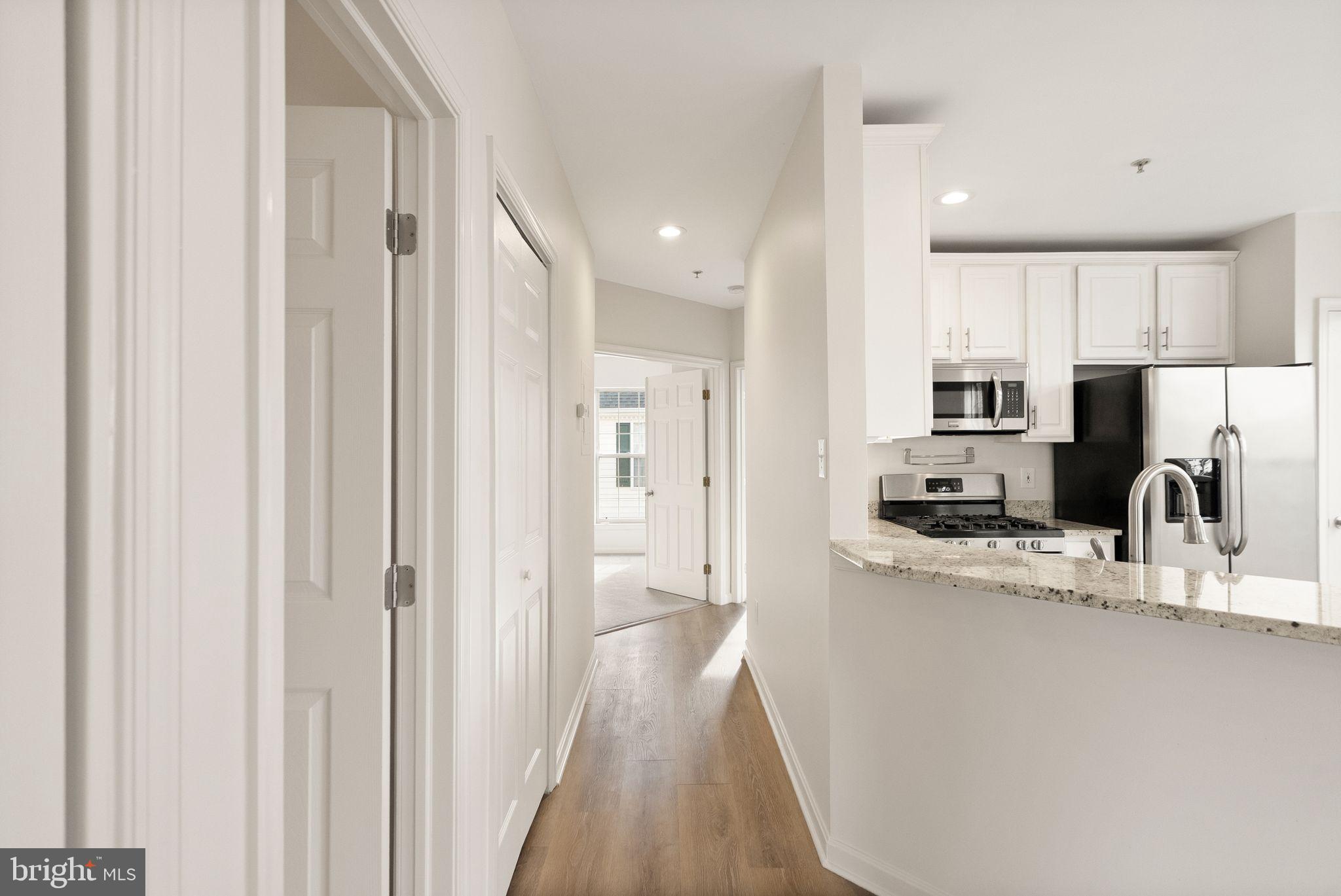 25240 Lake Shore Square, Unit 200 Chantilly, VA 20152 - Photo 19 of 49