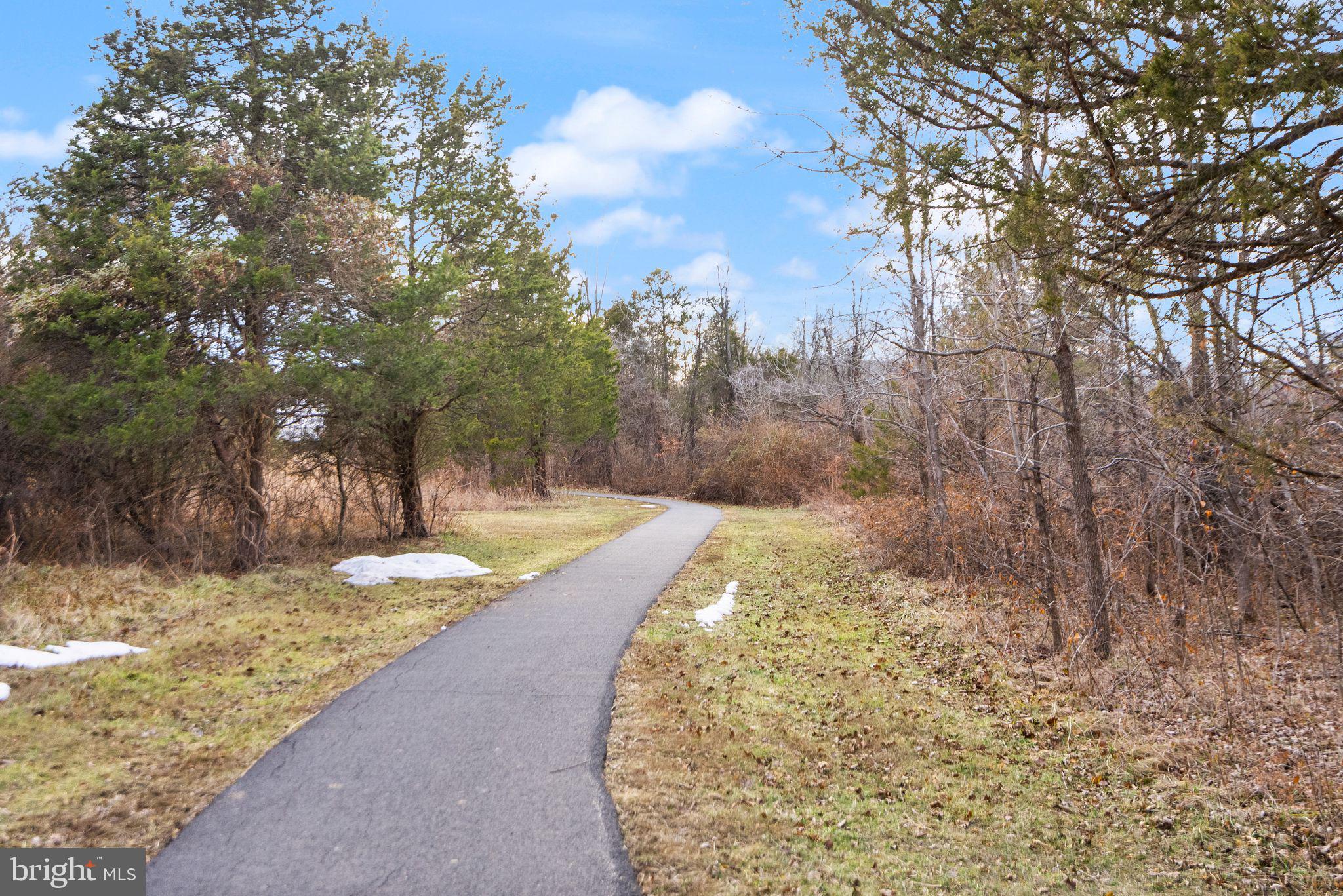 25240 Lake Shore Square, Unit 200 Chantilly, VA 20152 - Photo 37 of 49