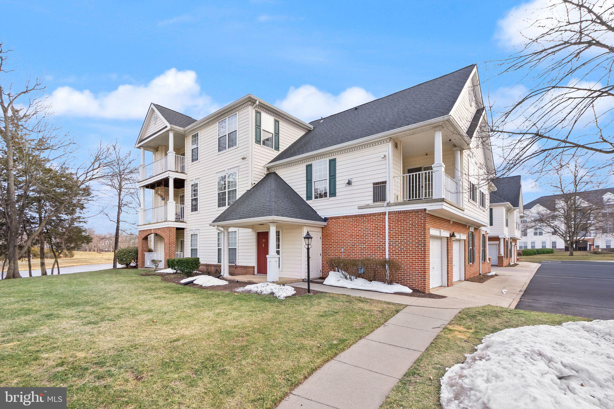 25240 Lake Shore Square, Unit 200 Chantilly, VA 20152 - Photo 5 of 49