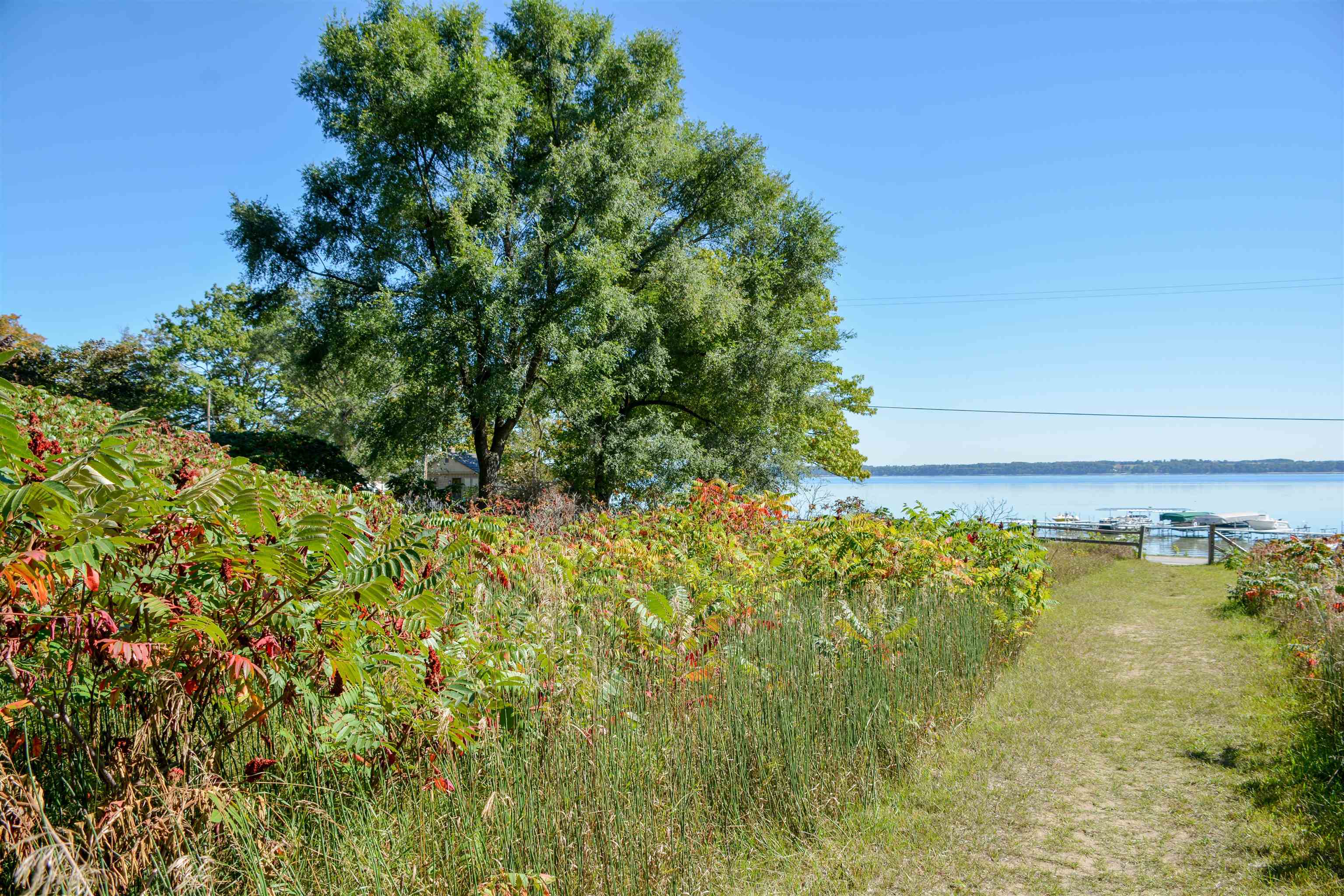 9649 Center Road Traverse City, MI 49686 - Photo 9 of 18 Gallery Image 9