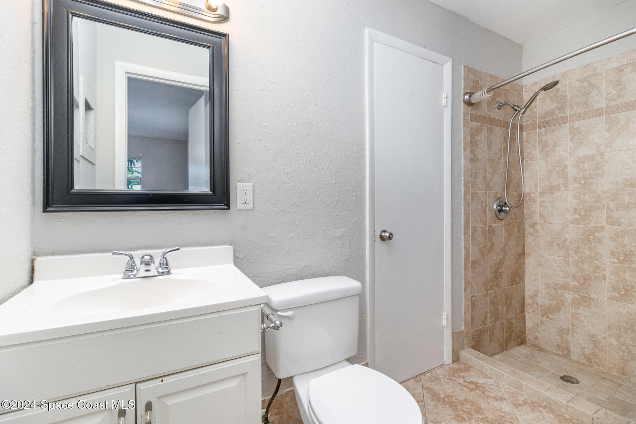 768 Croton Road Melbourne, FL 32935 - Photo 12 of 26 012_file_850