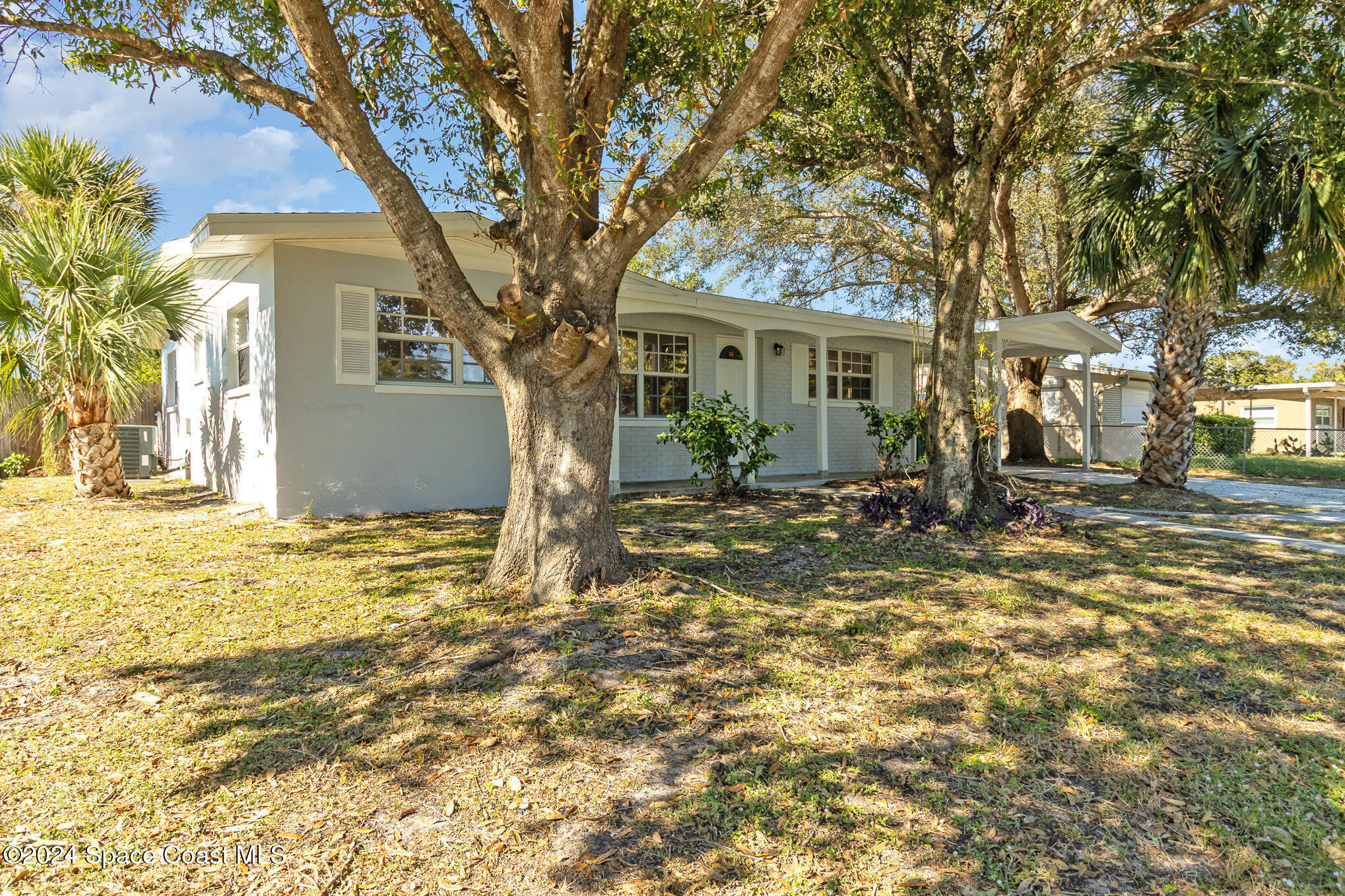 768 Croton Road Melbourne, FL 32935 - Photo 2 of 26 002_file_679