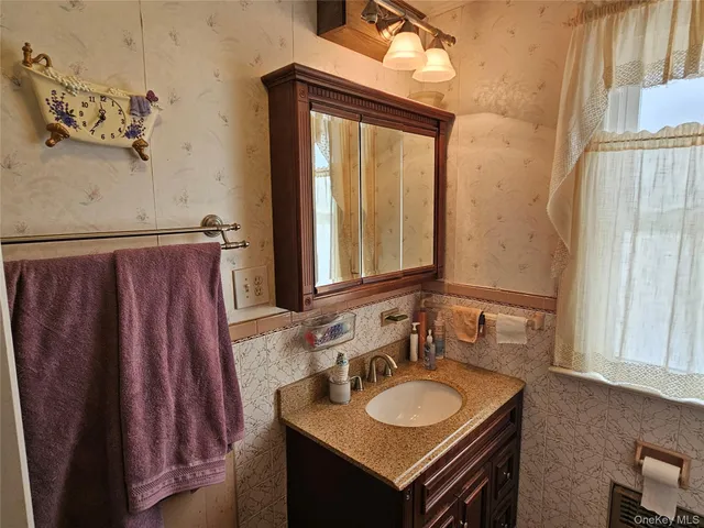 $868,000 | 77-57 76th Street | Glendale