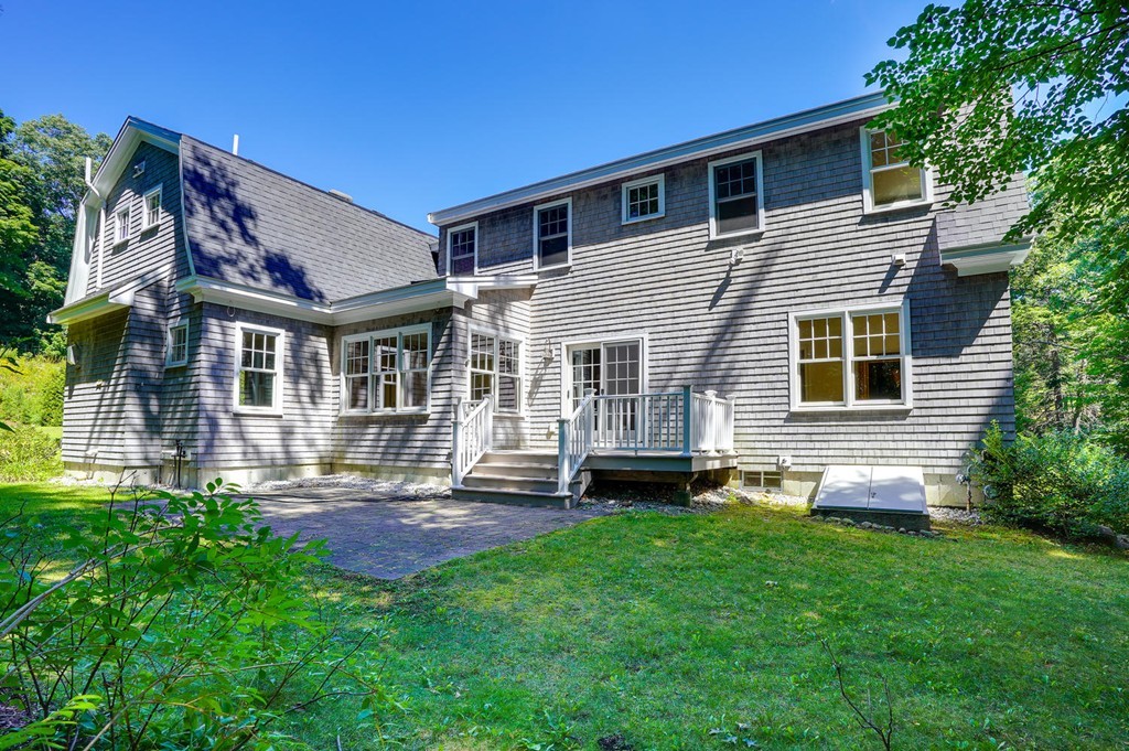 29 Ridge Road Concord, MA 01742 - Photo 19 of 22