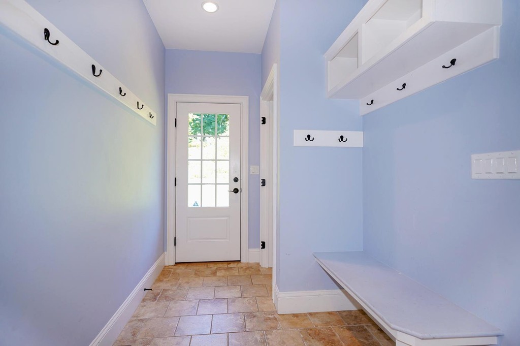 29 Ridge Road Concord, MA 01742 - Photo 9 of 22