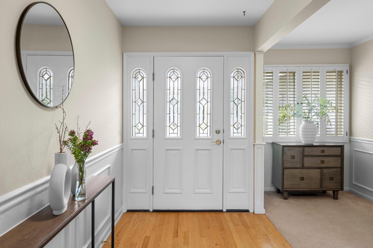 2356 Walden Square San Jose, CA 95124 - Photo 13 of 51 a view of an entryway with sitting area