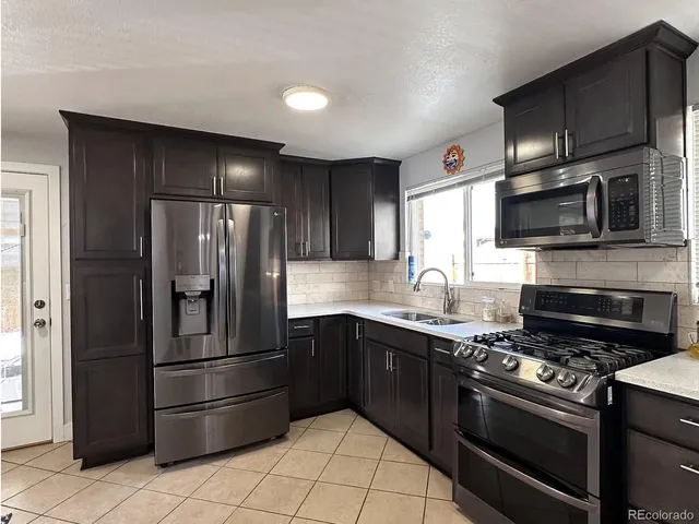 $2,950 | 2703 West 74th Avenue, Westminster, CO 80030