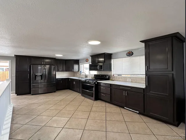 $2,950 | 2703 West 74th Avenue, Westminster, CO 80030