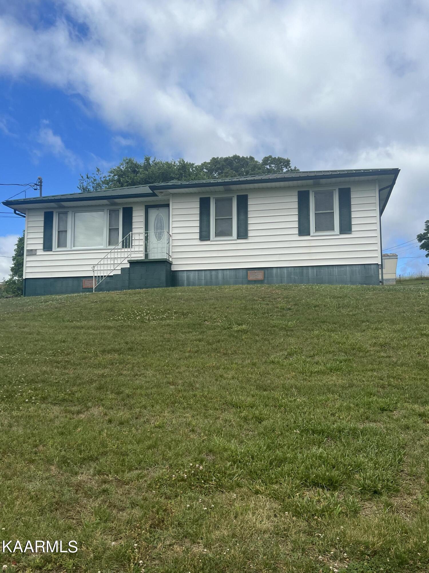 1989 Spoon Hollow Road Rutledge, TN 37861 - Photo 1 of 18 IMG_6510