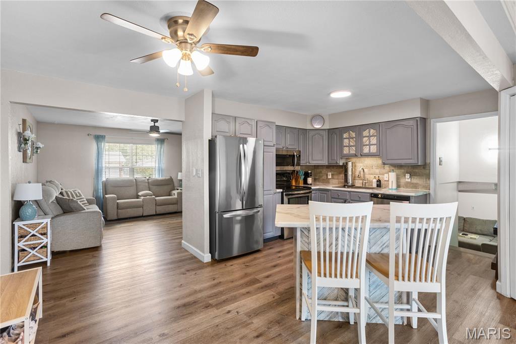 1237 Columbia Road Dupo, IL 62239 - Photo 3 of 22