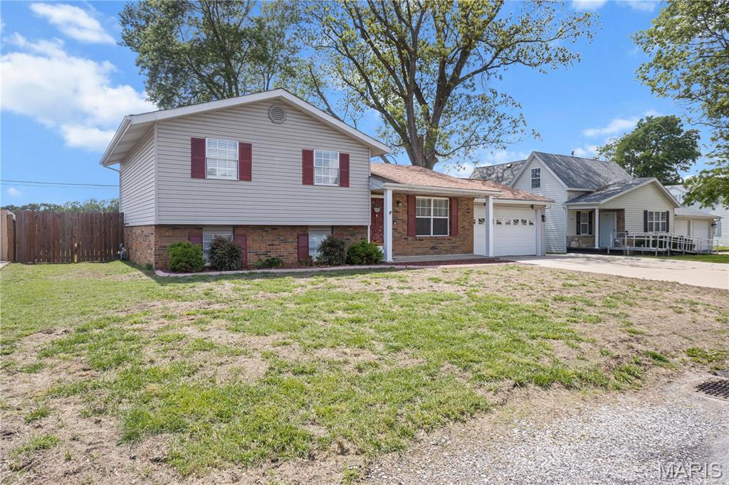 1237 Columbia Road Dupo, IL 62239 - Photo 7 of 22