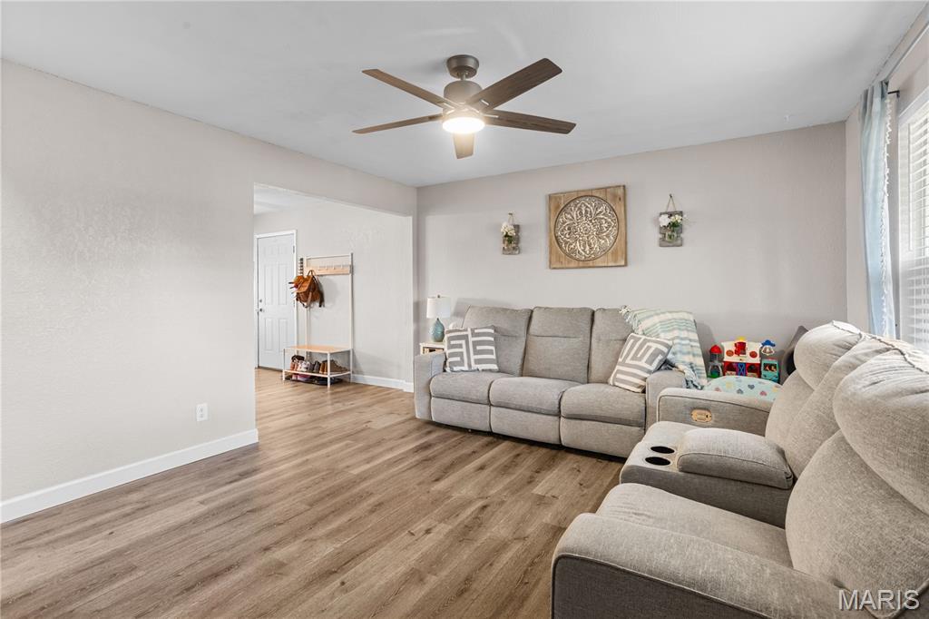 1237 Columbia Road Dupo, IL 62239 - Photo 9 of 22