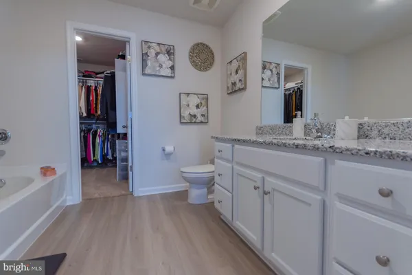 $295,000 | 38 Bloomsbury Street, Falling Waters, WV 25419