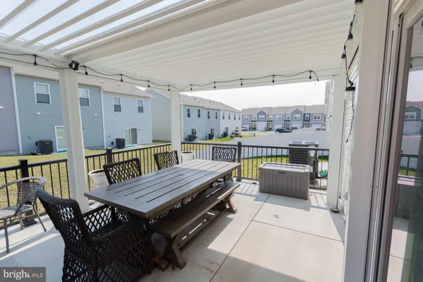 $295,000 | 38 Bloomsbury Street, Falling Waters, WV 25419