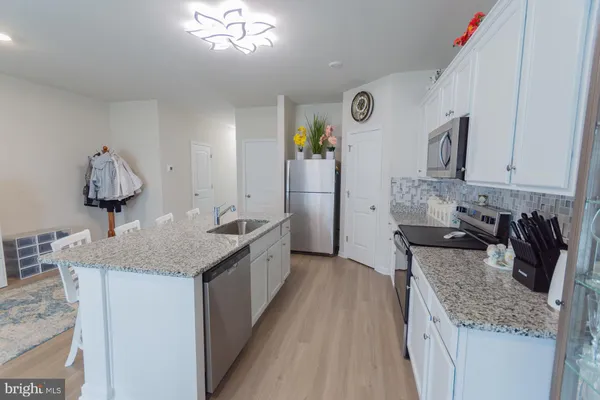 $295,000 | 38 Bloomsbury Street, Falling Waters, WV 25419