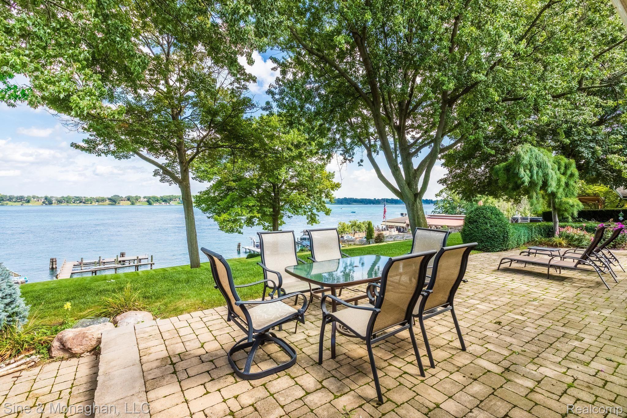 1317 River Road St. Clair, MI 48079 - Photo 35 of 46 35 SPEND THE DAY WATCHING THE RIVER 1317 River Rd-34.jpg