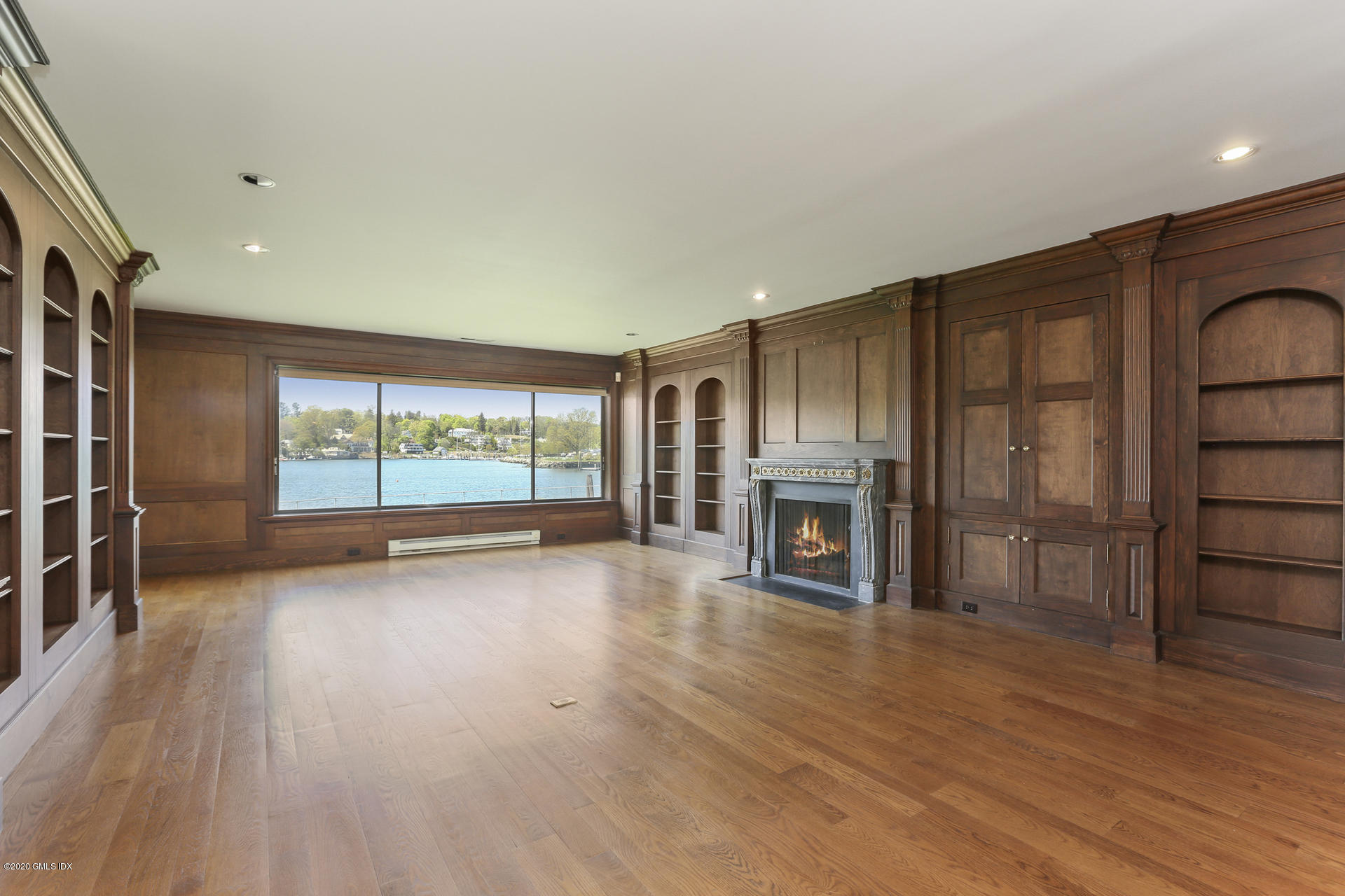 680 Steamboat Road, Unit 6 Greenwich, CT 06830 - Photo 21 of 40 a view of livingroom with hardwood