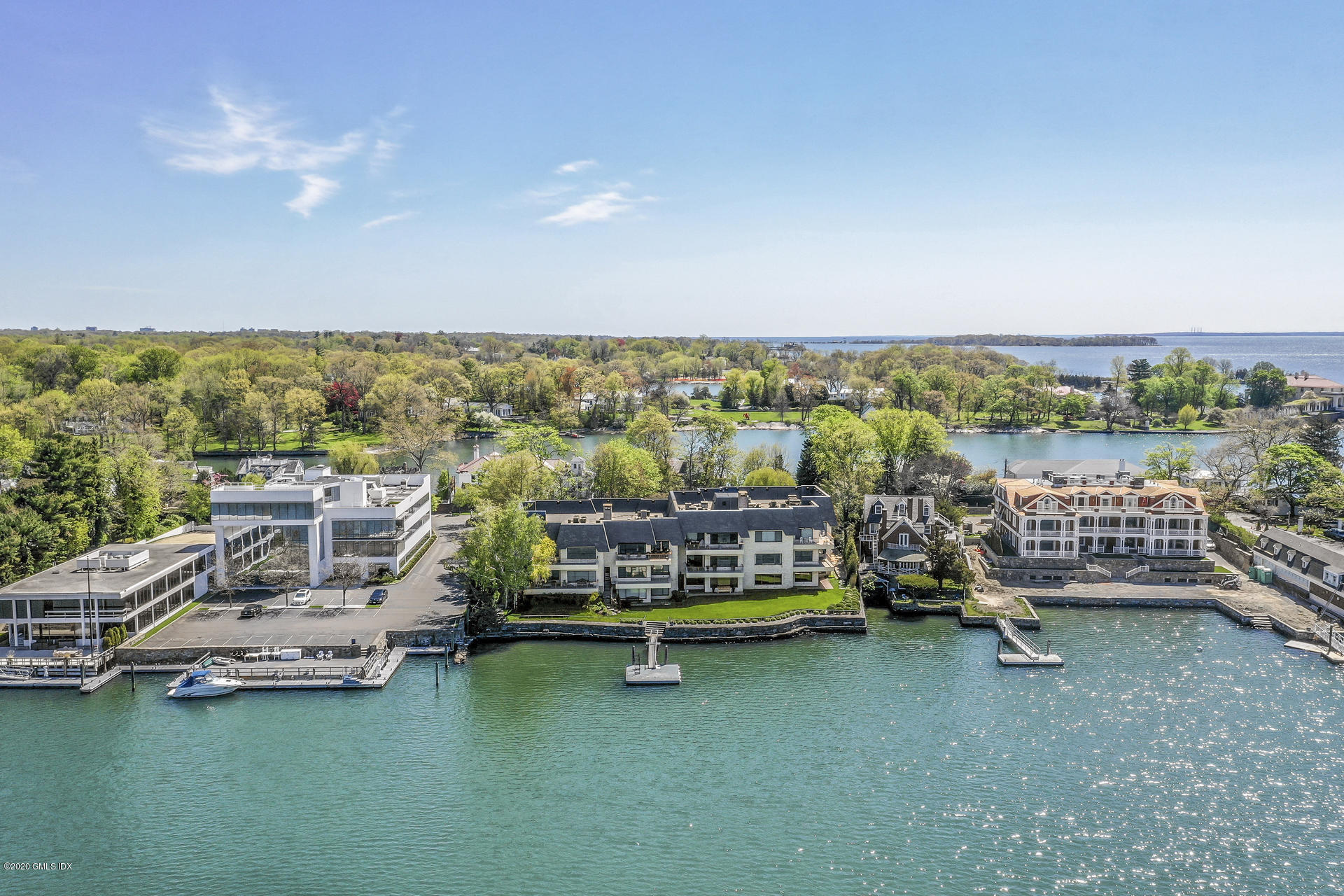 680 Steamboat Road, Unit 6 Greenwich, CT 06830 - Photo 37 of 40 a view of a chairs in front of building