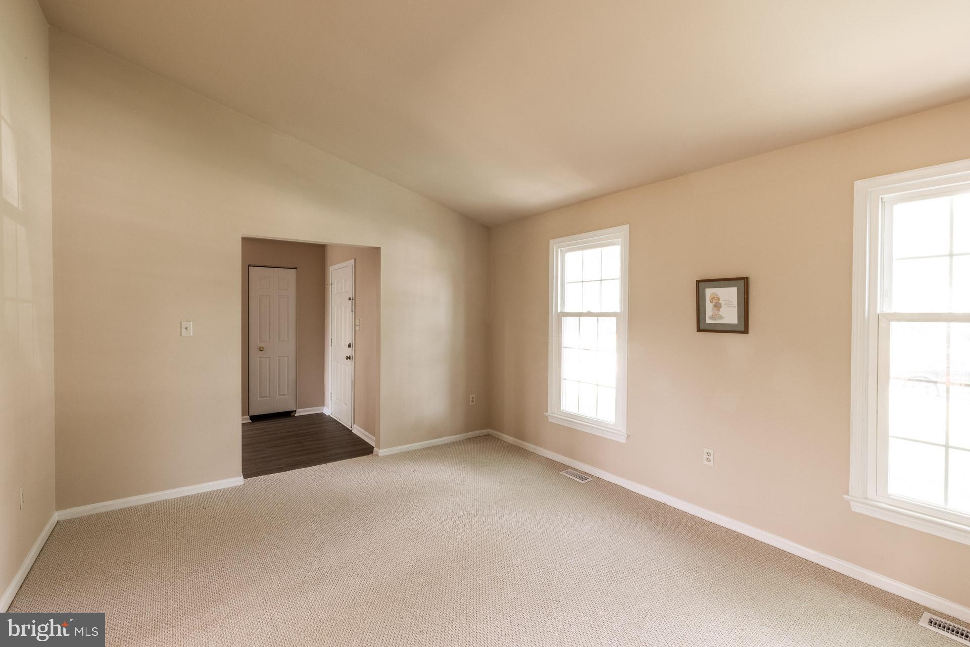2947 Gracefield Road Silver Spring, MD 20904 - Photo 4 of 44