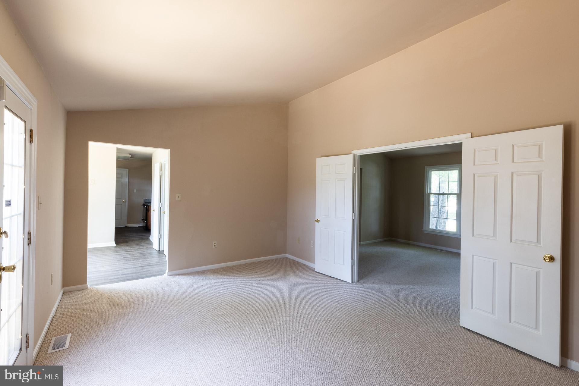 2947 Gracefield Road Silver Spring, MD 20904 - Photo 7 of 44