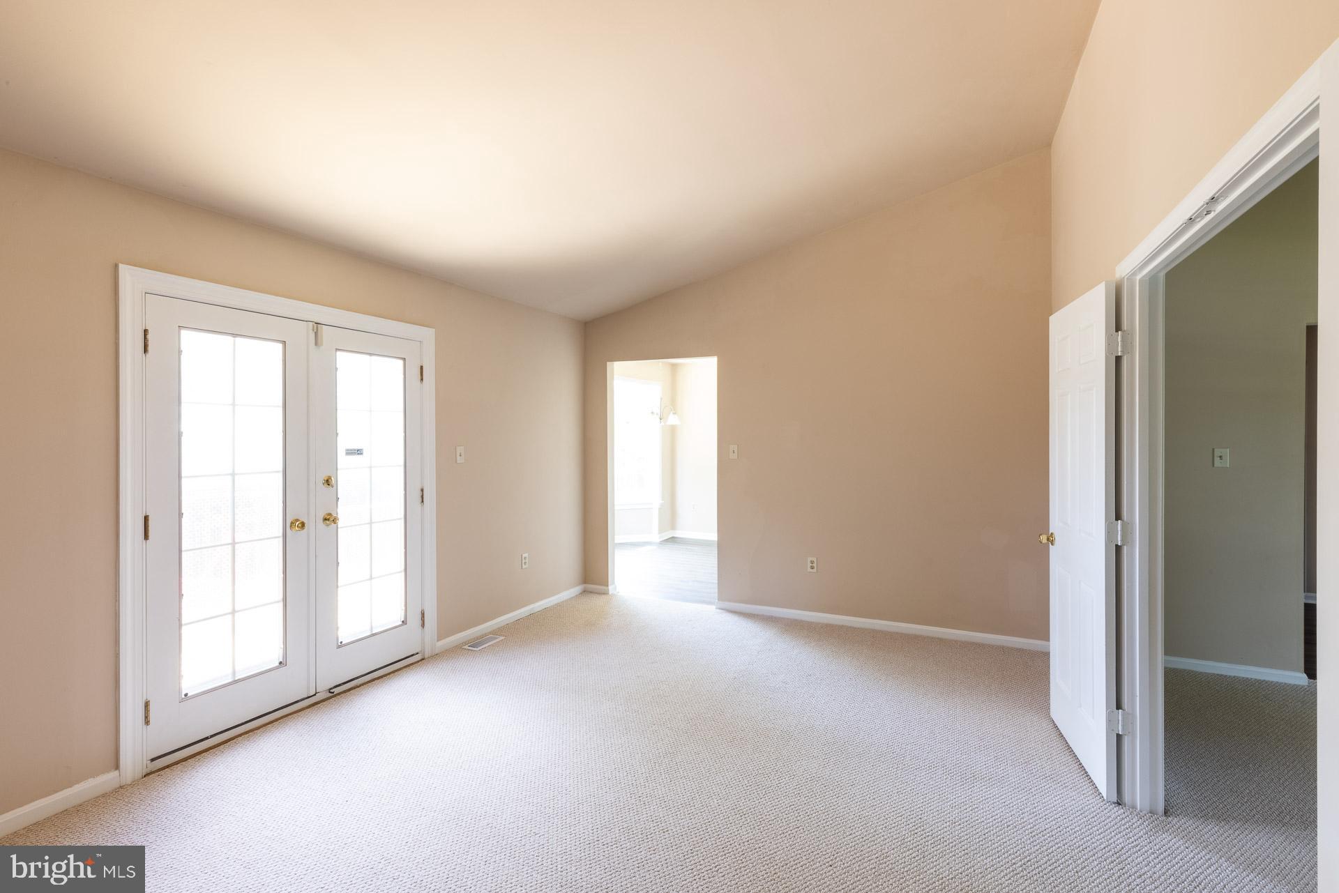 2947 Gracefield Road Silver Spring, MD 20904 - Photo 9 of 44