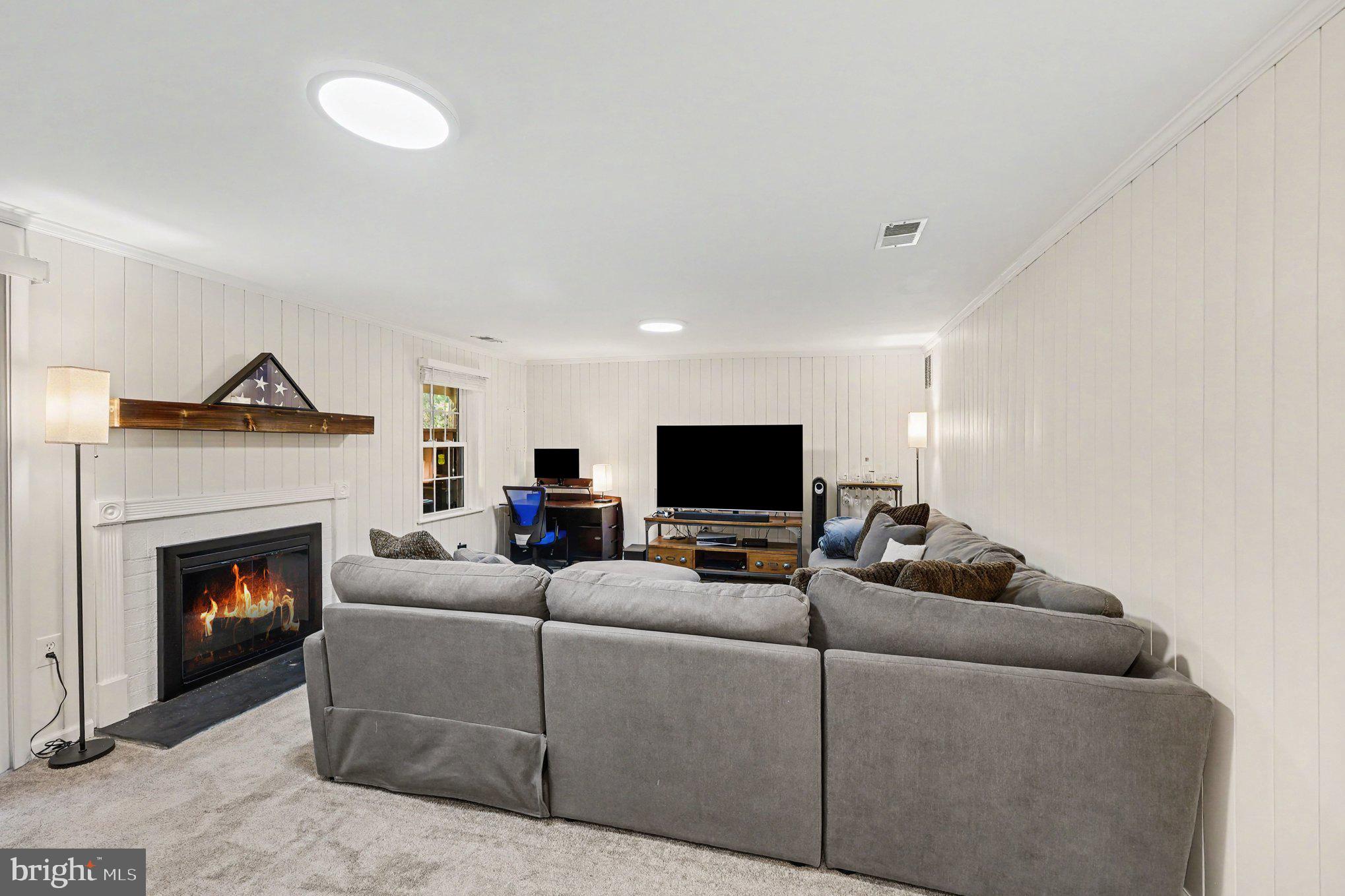 7705 Jewelweed Court Springfield, VA 22152 - Photo 12 of 19 Cozy family room