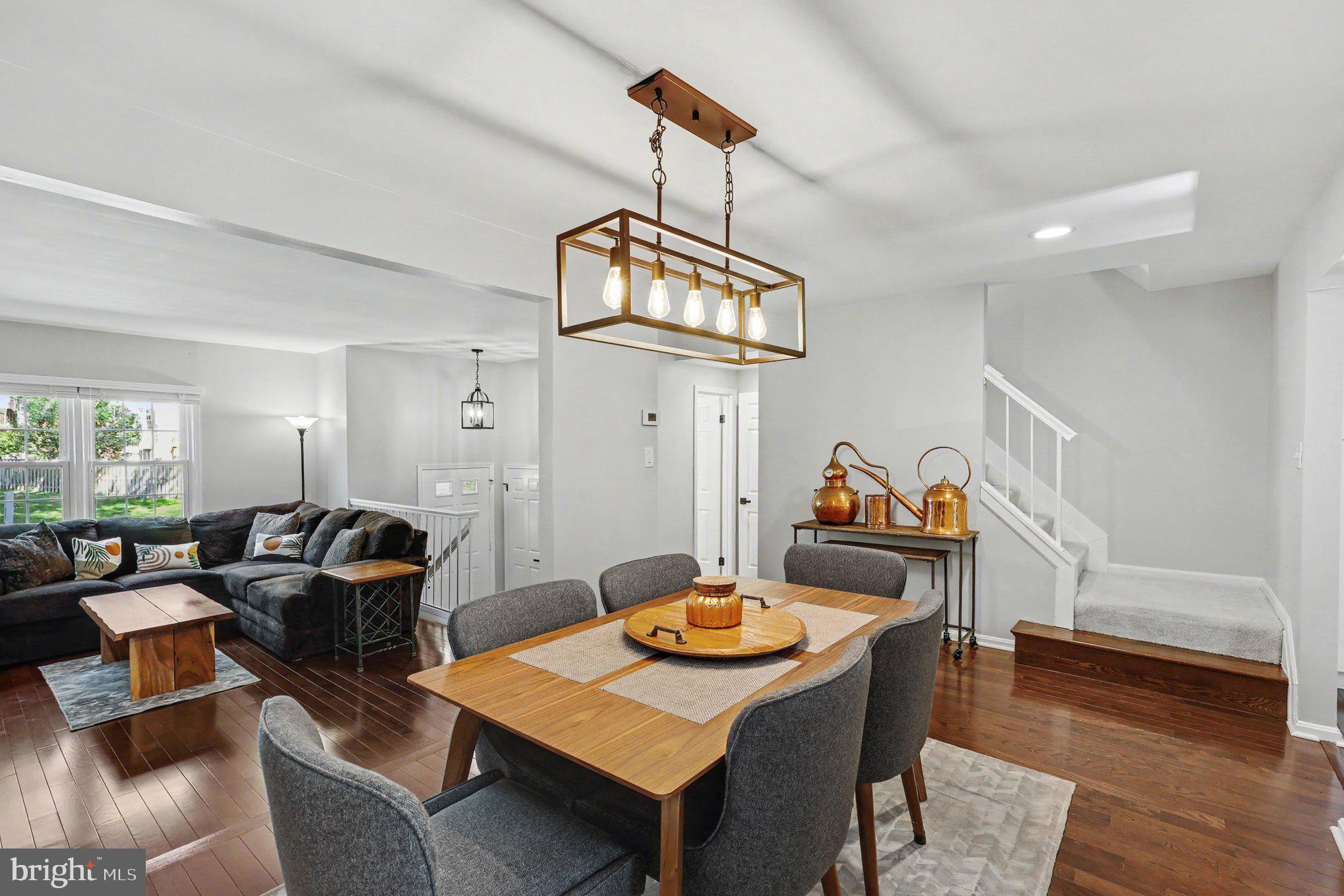 7705 Jewelweed Court Springfield, VA 22152 - Photo 3 of 19 A formal, open dining room - perfect entertaining!