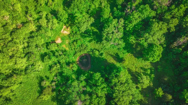 $1,099,000 | Xxx East Twin Ridge Road, Houston, MN 55943