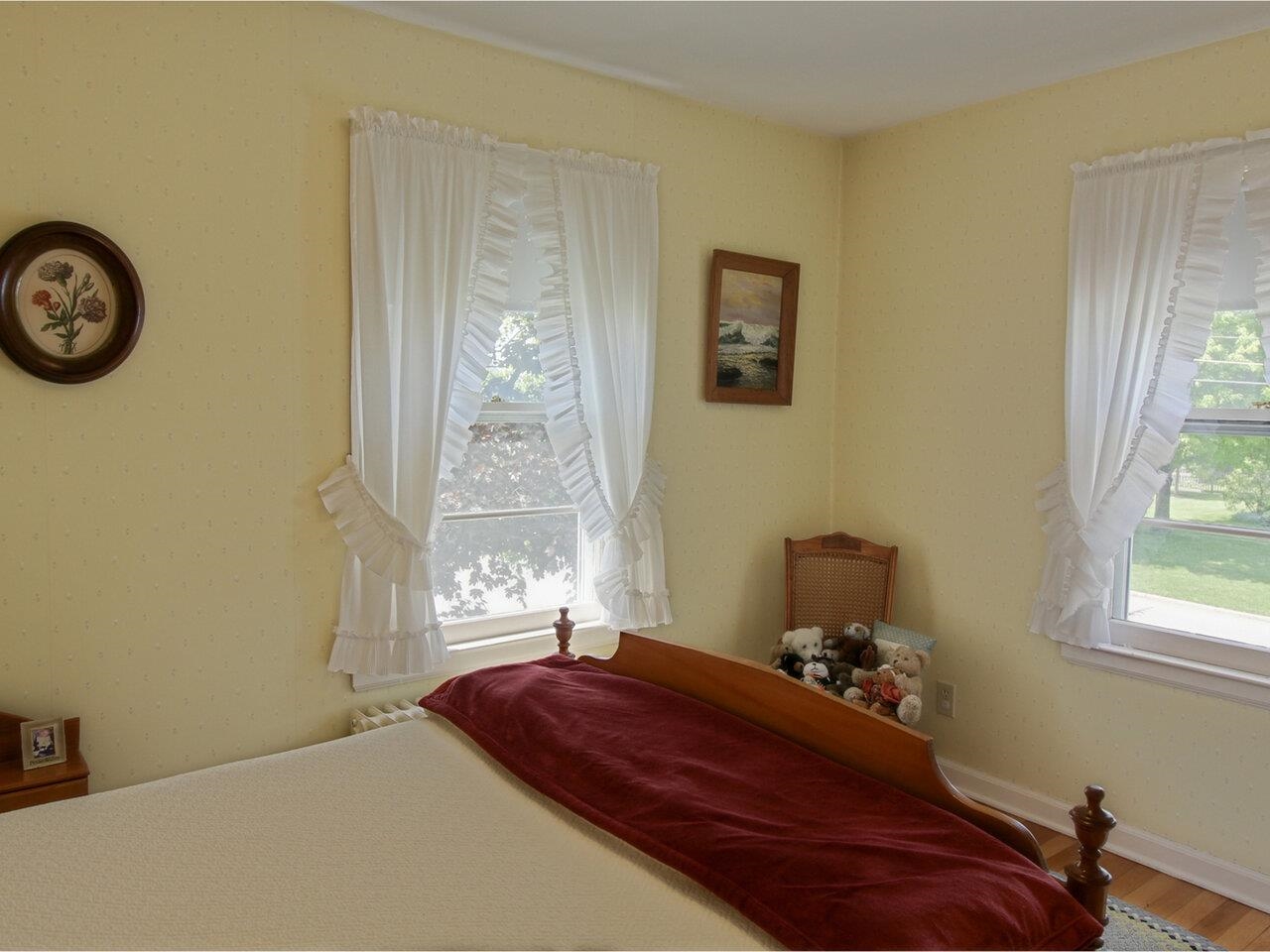 162 Crescent Road Burlington, VT 05401 - Photo 19 of 52