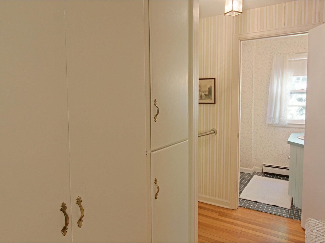 162 Crescent Road Burlington, VT 05401 - Photo 23 of 52