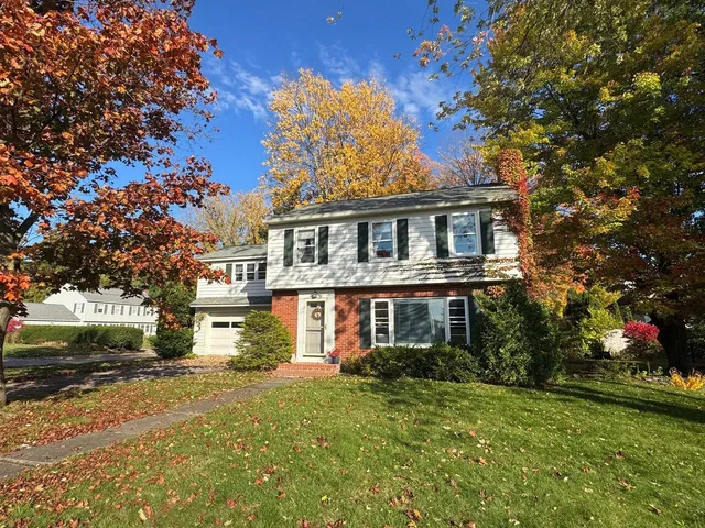 $725,000 | 162 Crescent Road, Burlington, VT 05401