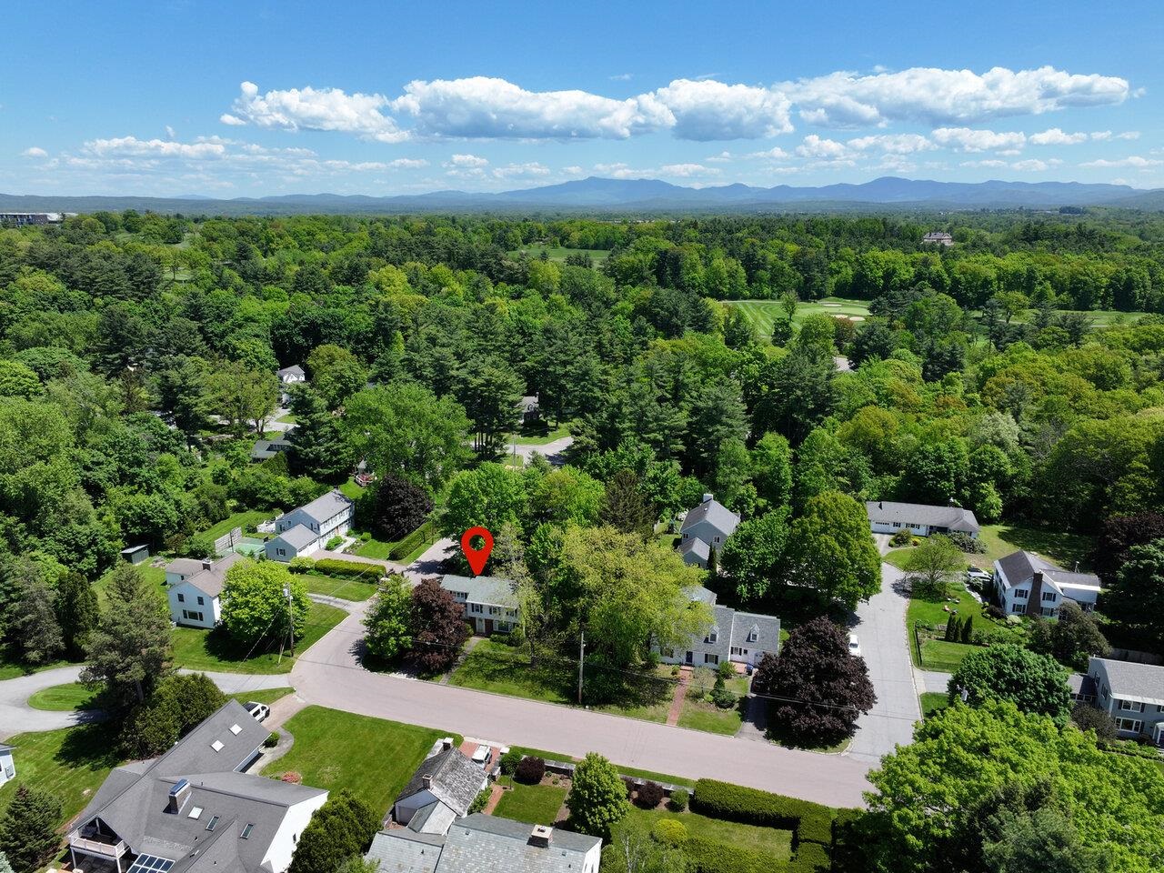 162 Crescent Road Burlington, VT 05401 - Photo 3 of 52