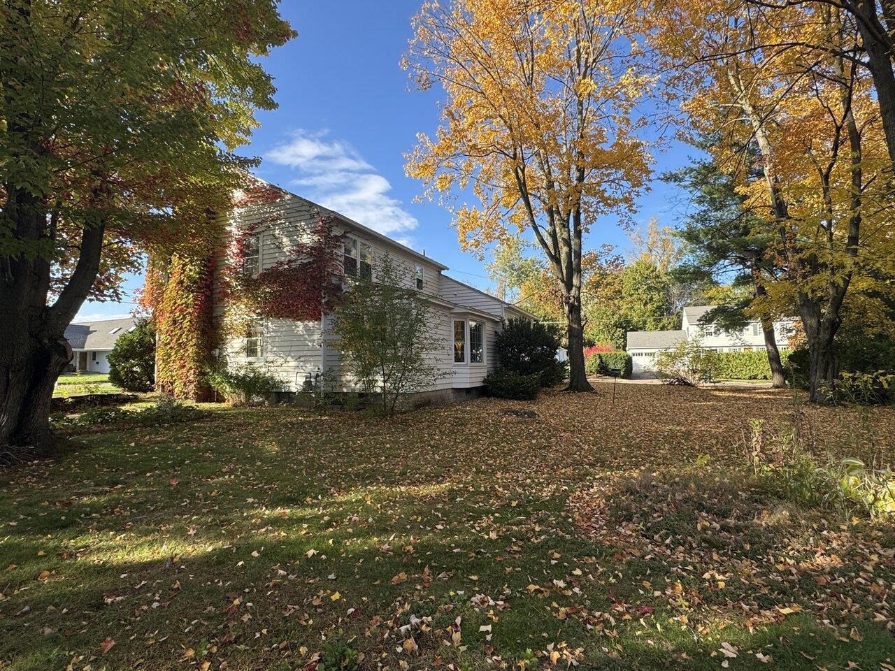 162 Crescent Road Burlington, VT 05401 - Photo 32 of 52