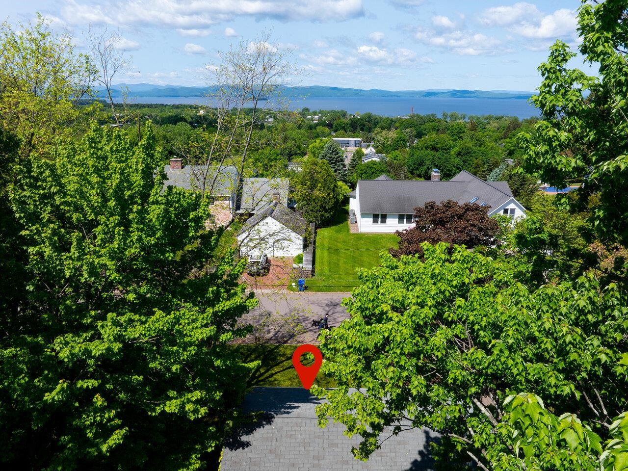 162 Crescent Road Burlington, VT 05401 - Photo 4 of 52