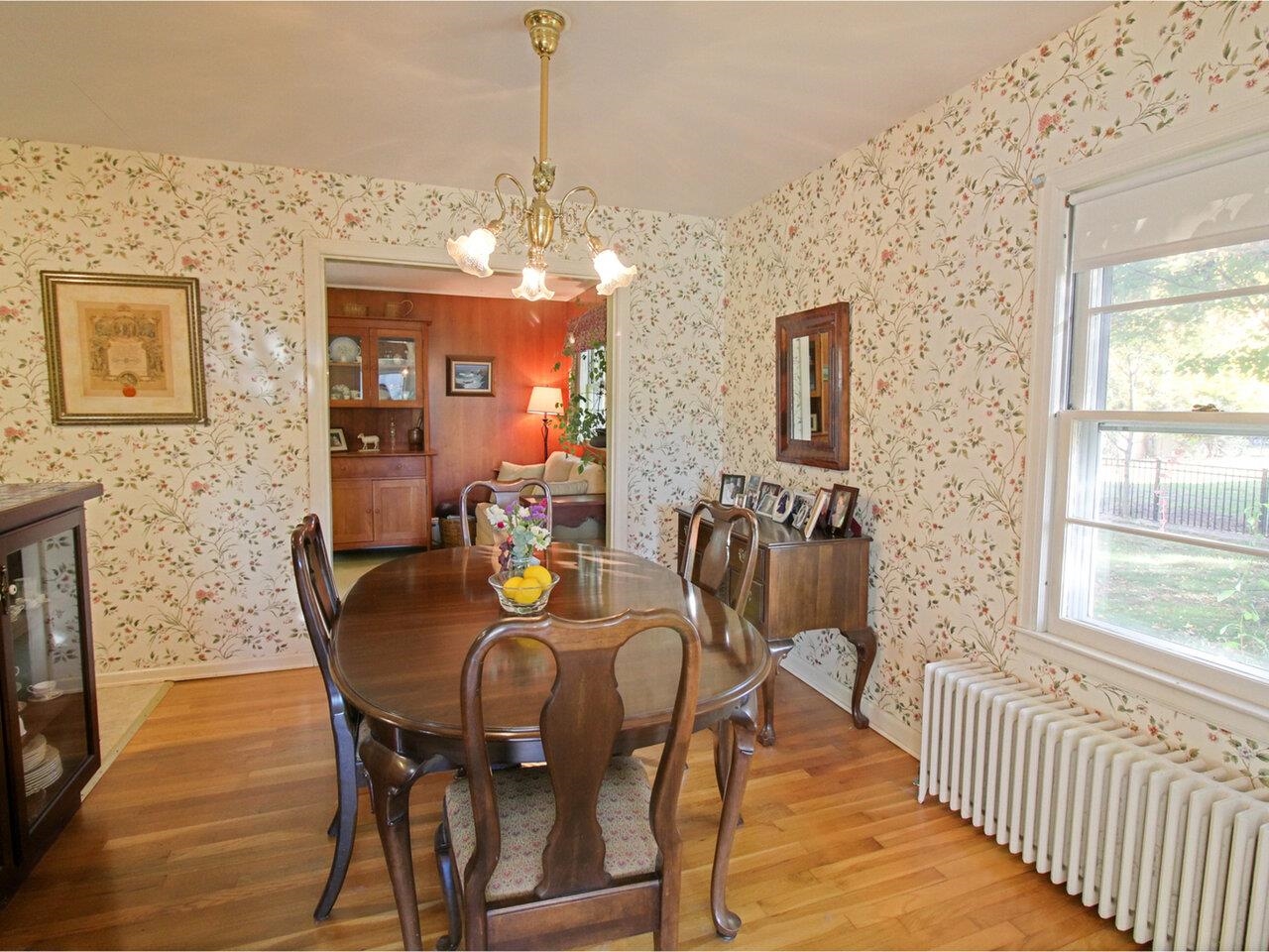 162 Crescent Road Burlington, VT 05401 - Photo 9 of 52