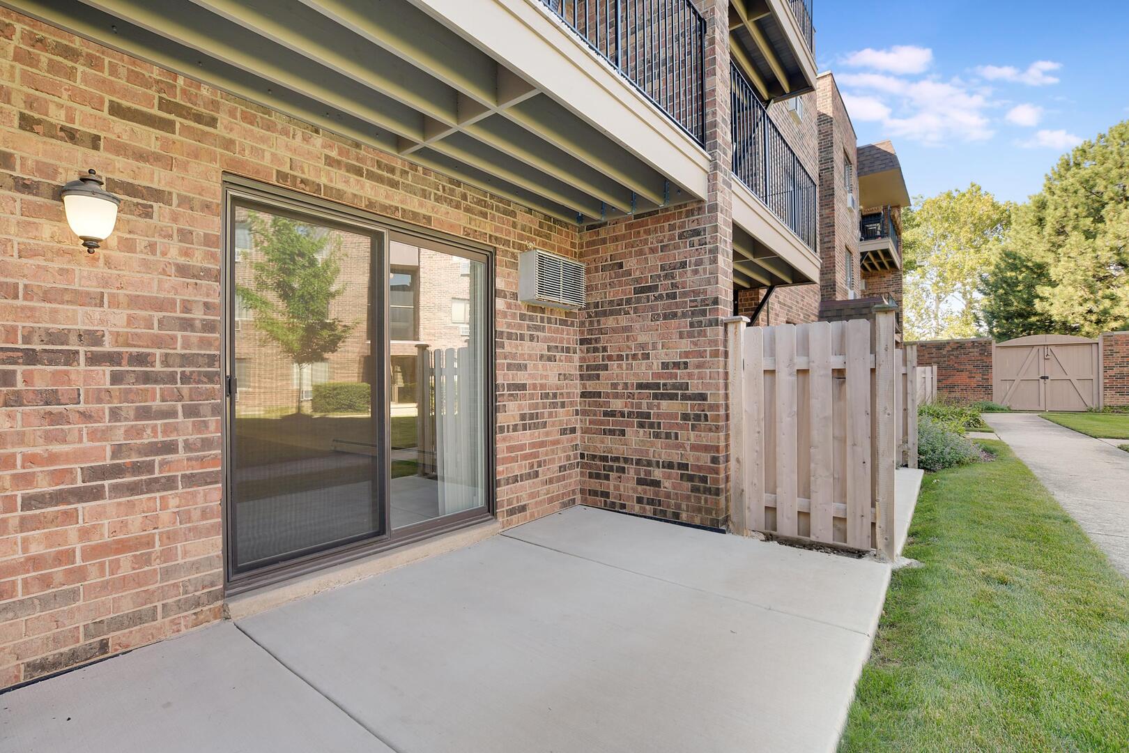 3531 East Central Road, Unit 101 Des Plaines, IL 60025 - Photo 11 of 15 a view of a wooden door of the house