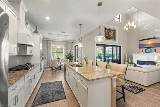 $1,495,000 | 2115 Antigua Lane, Naples, FL 34120