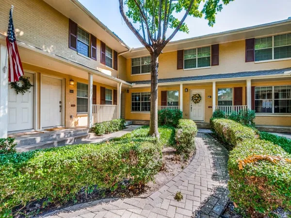$1,950 | 4708 B Bradford Drive, Dallas, TX 75219