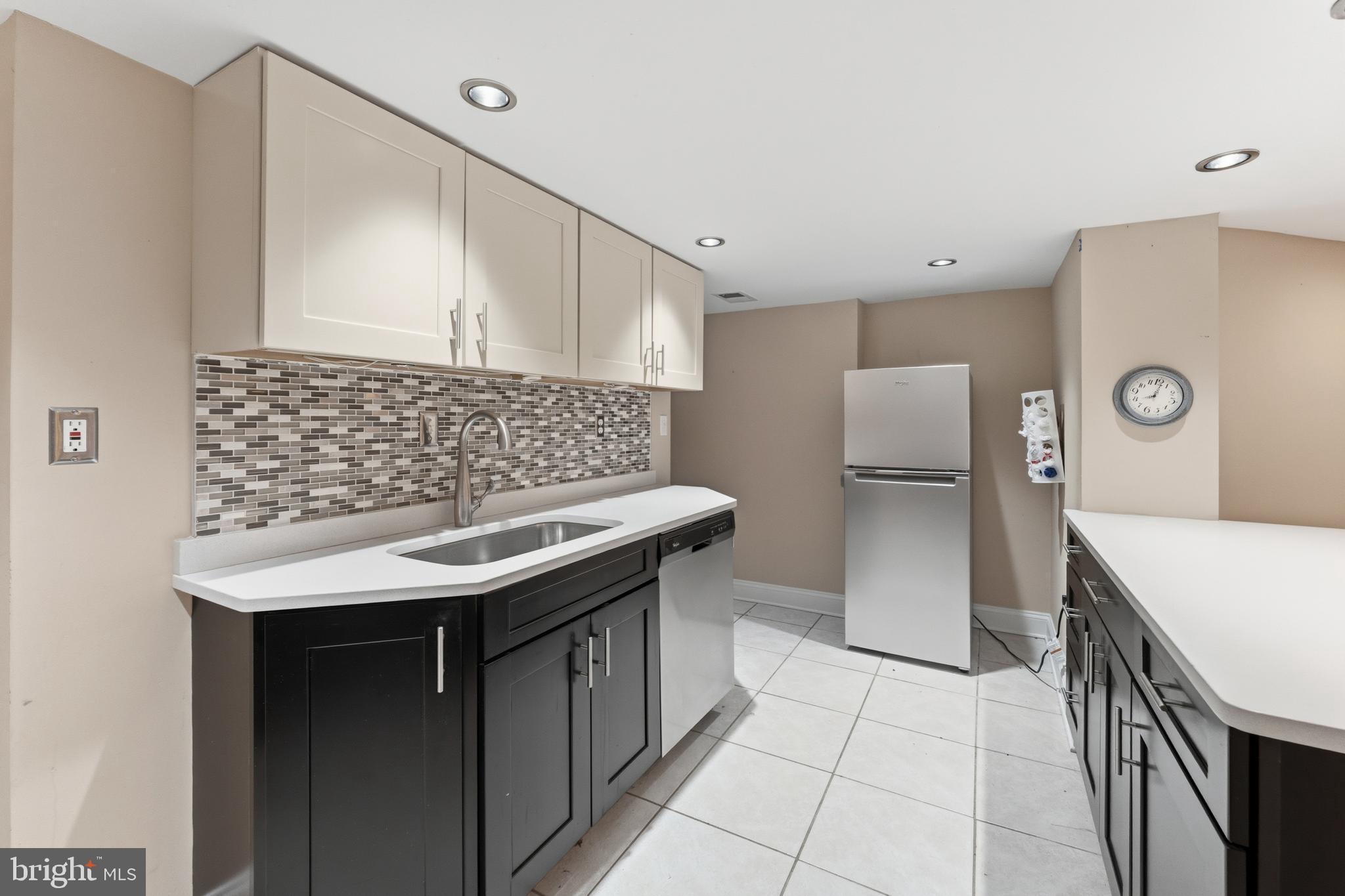 11 R Street Northwest, Unit 2 Washington, DC 20001 - Photo 7 of 11