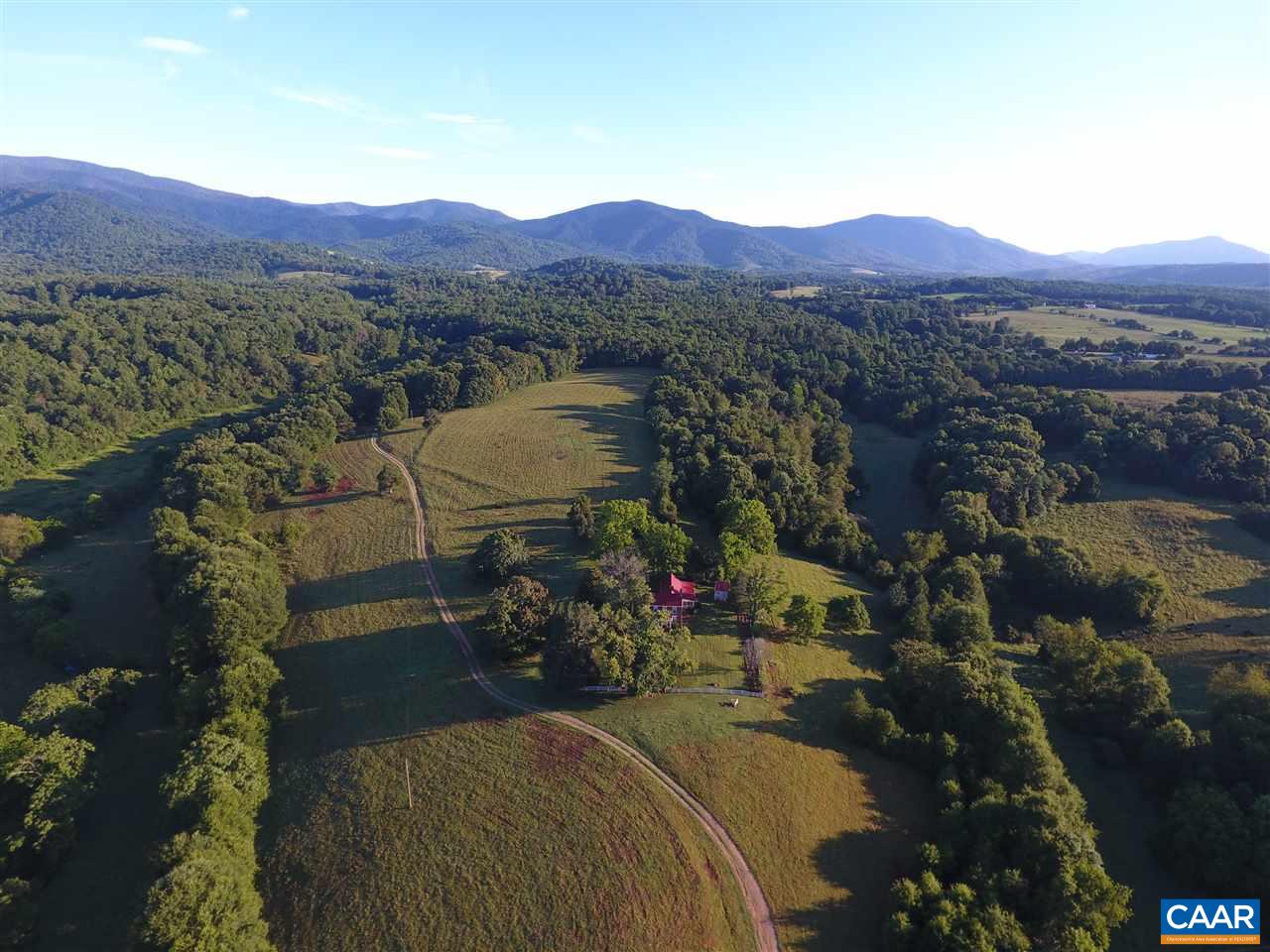 186 Foothills Trail Amherst, VA 24521 - Photo 2 of 23 a view of a house with a garden
