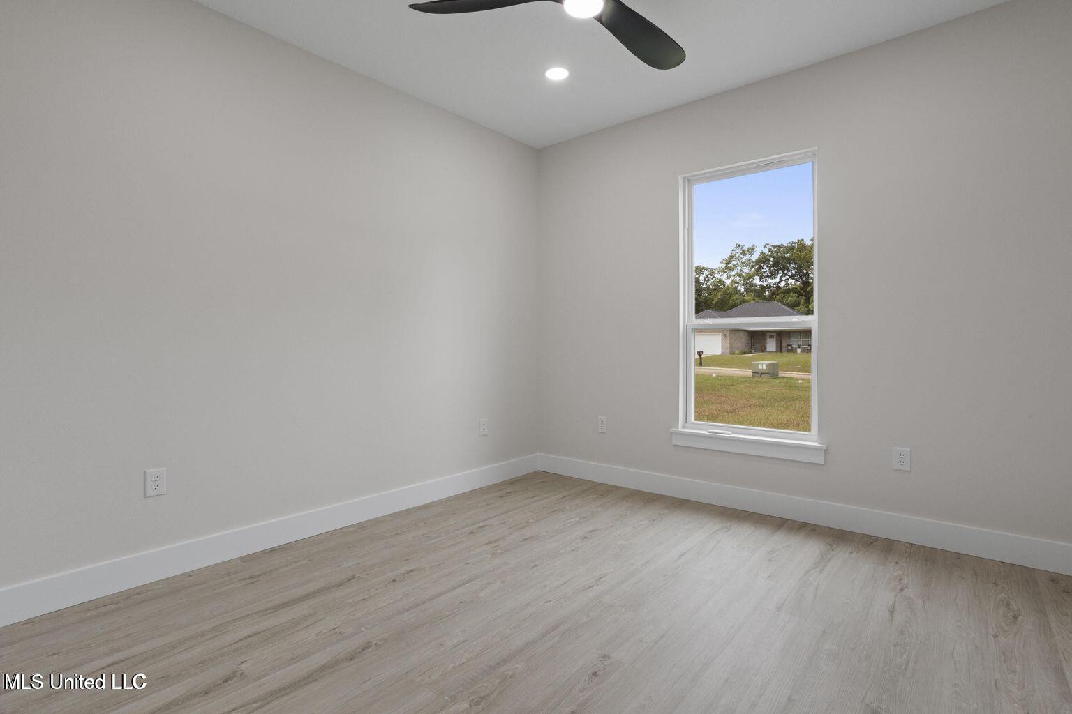 1777 Granhurst Street Gautier, MS 39553 - Photo 23 of 28 20251003001505254778000000-o