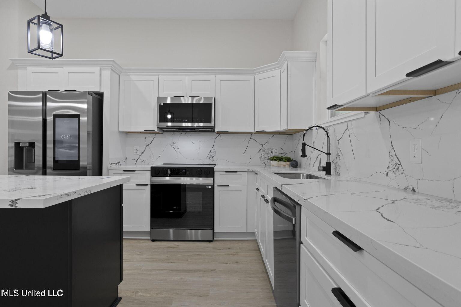 1777 Granhurst Street Gautier, MS 39553 - Photo 9 of 28 20251003001437200388000000-o